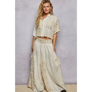 POL Size M Boho Woven Texture Fringe Shell Beads
Short Shirt Top Size Medium